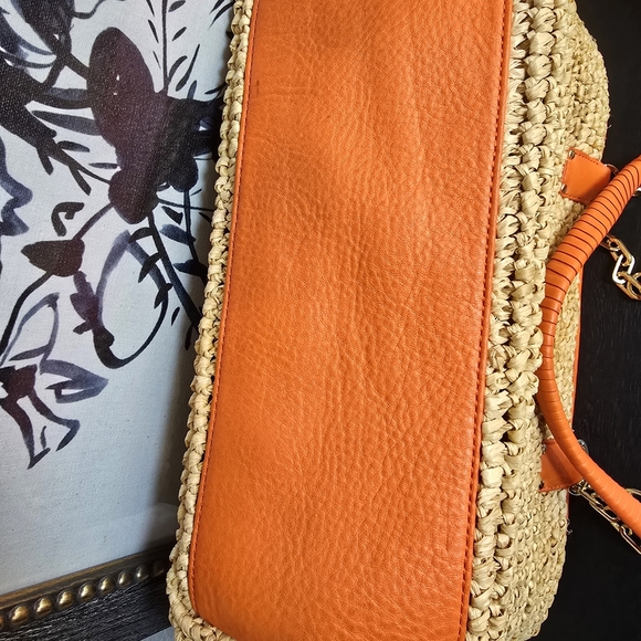 Tory Burch Shoulder Straw Gold Chain Orange and Tan Woven Tote - Picture 9 of 10